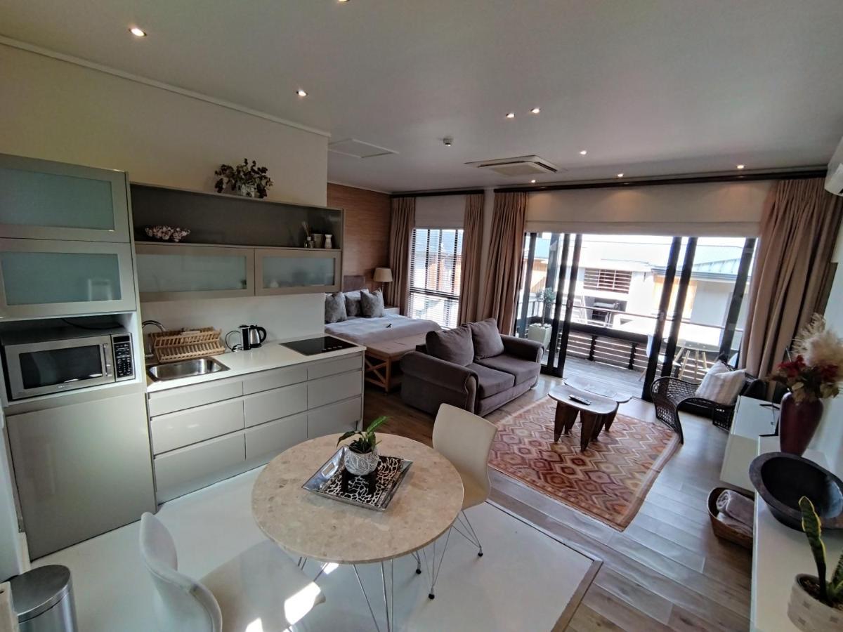 210 Gallery Luxury Studio Apartment Knysna Eksteriør bilde